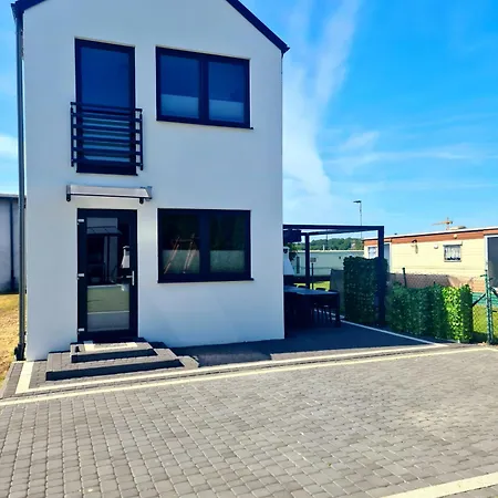 Wladyslawowska 36 - I Goscinne Blisko Plazy Lodge *