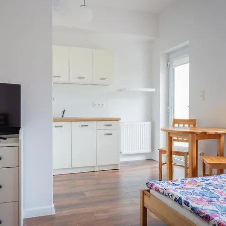 Wladyslawowska 36 - I Goscinne Blisko Plazy Lodge *